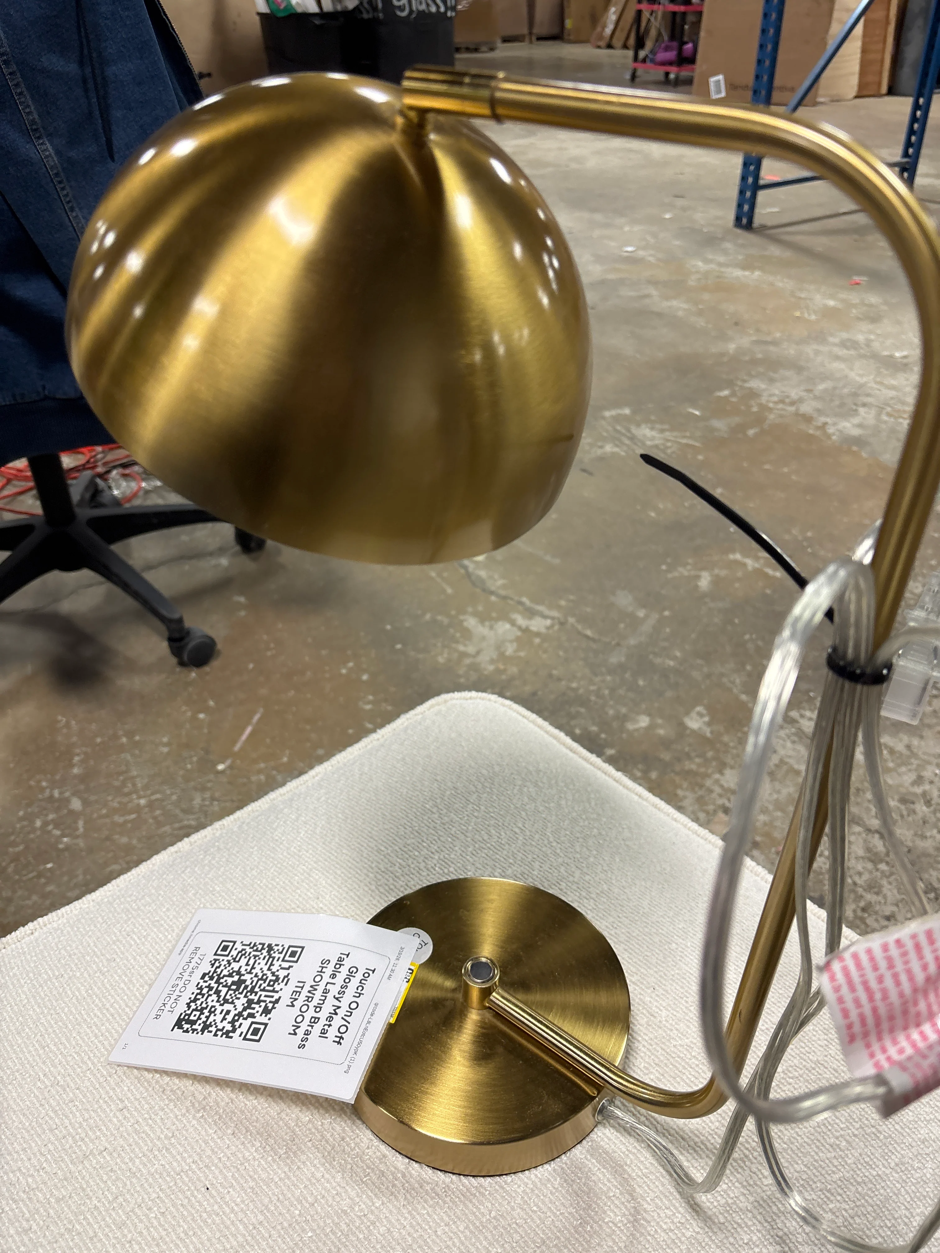 Touch On/Off Glossy Metal Table Lamp Brass SHOWROOM ITEM - Image 4