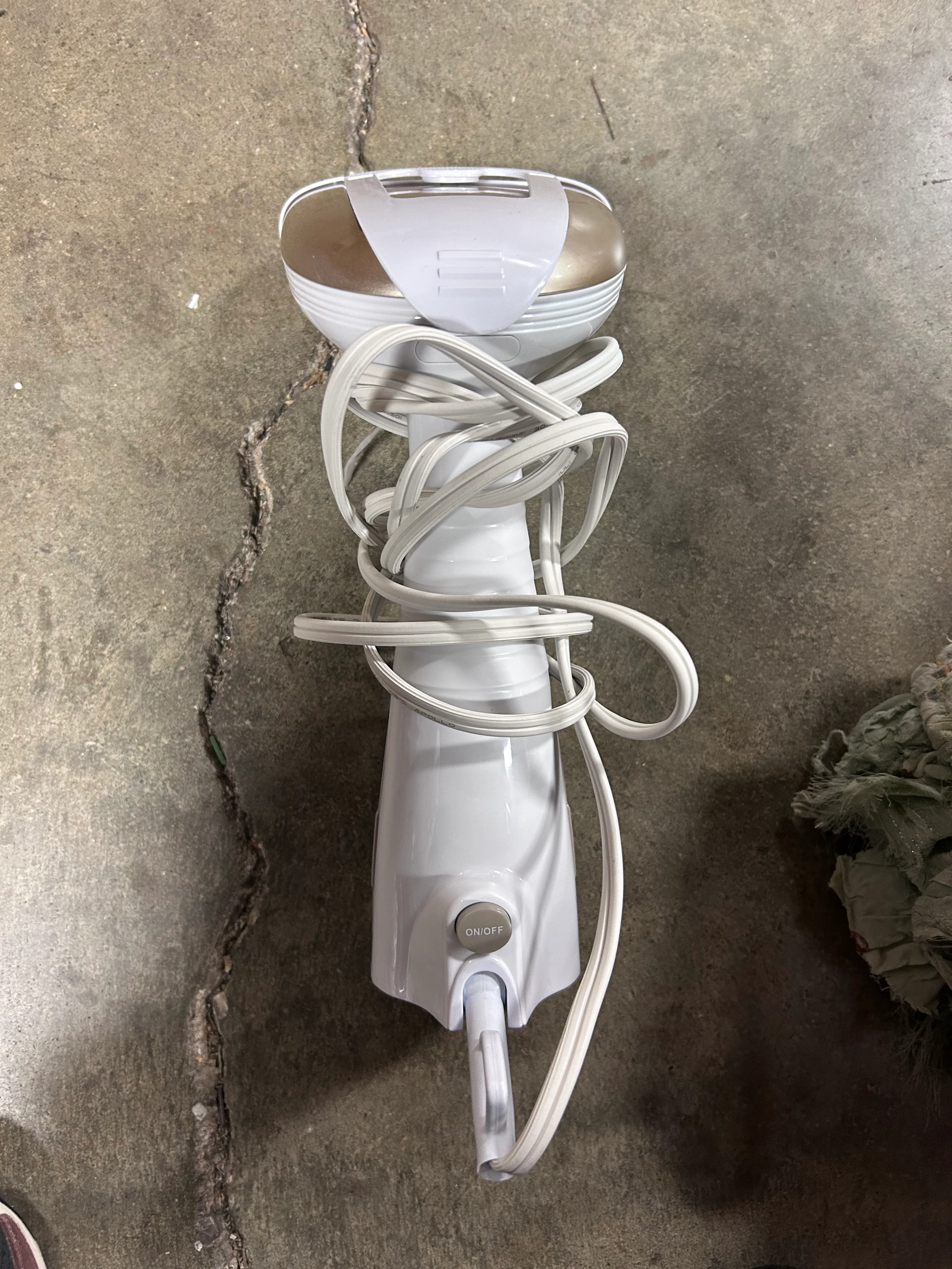 Turbo ExtremeSteam Handheld Garment Steamer - Image 7