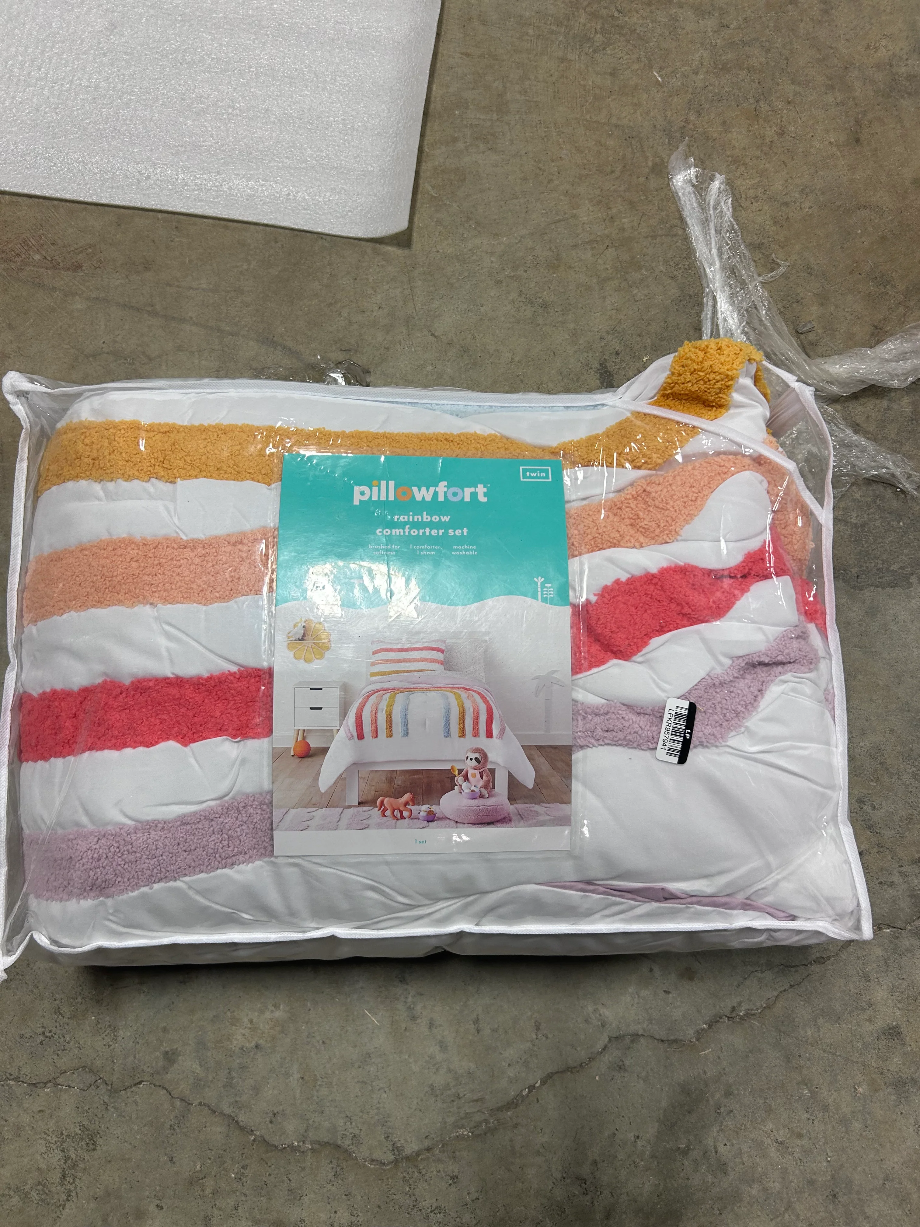 Twin Kids' Comforter Set Placed Rainbow - Image 6