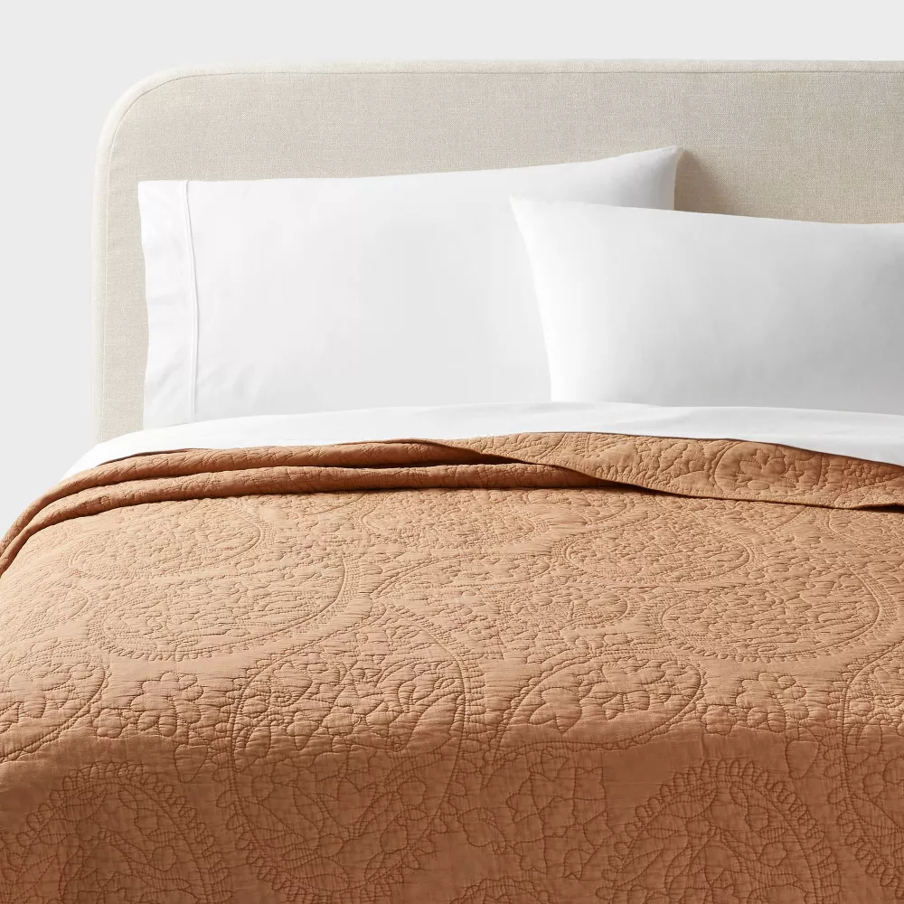 Garment Washed Paisley Stitch Quilt Camel King