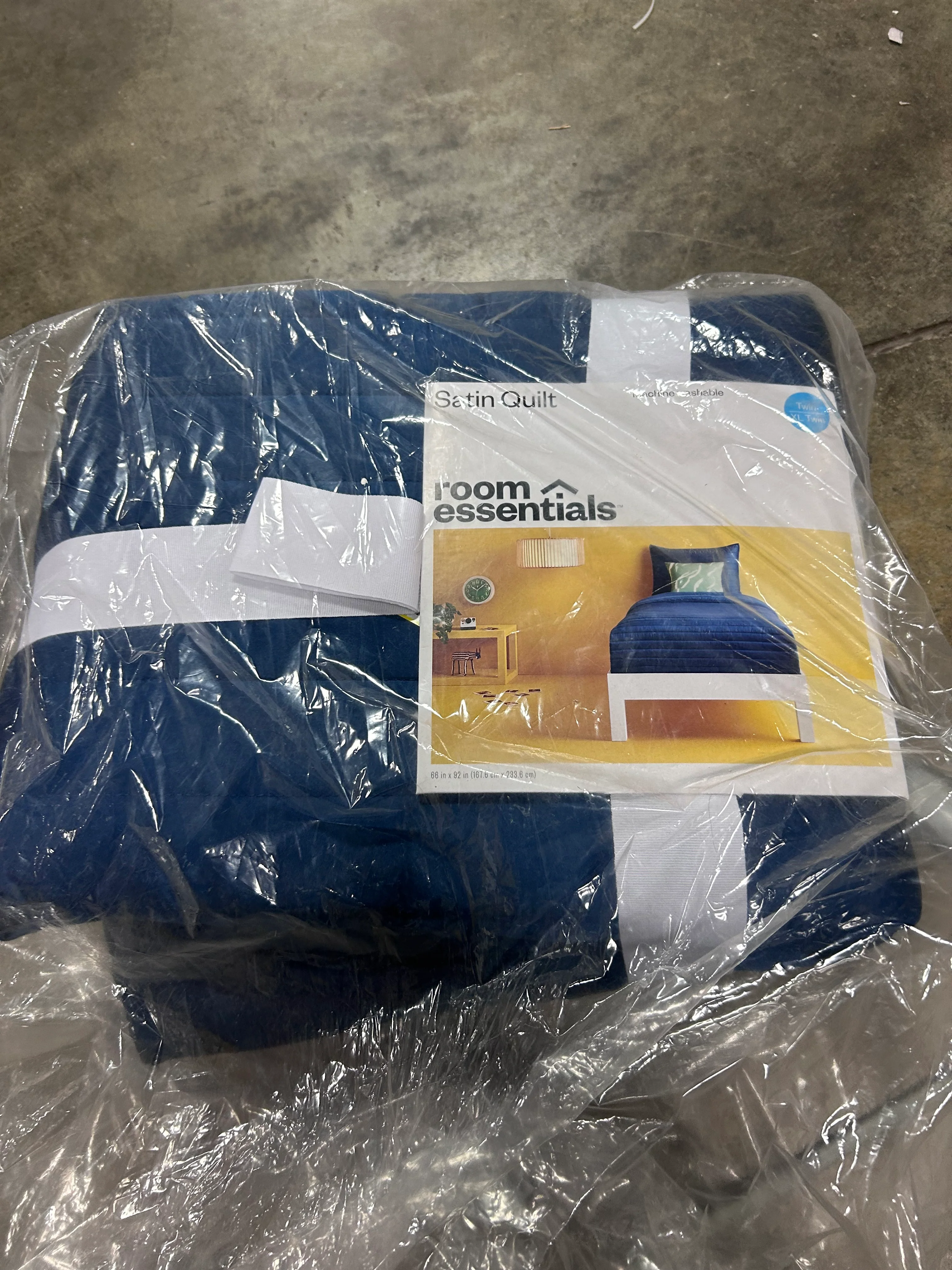 Twin/Twin Extra Long Satin Quilt Dark Blue - Image 4