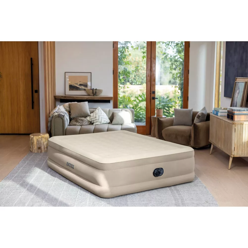 Ultra Plush 20" Queen Air Mattress with 120V Internal Pump - Image 2