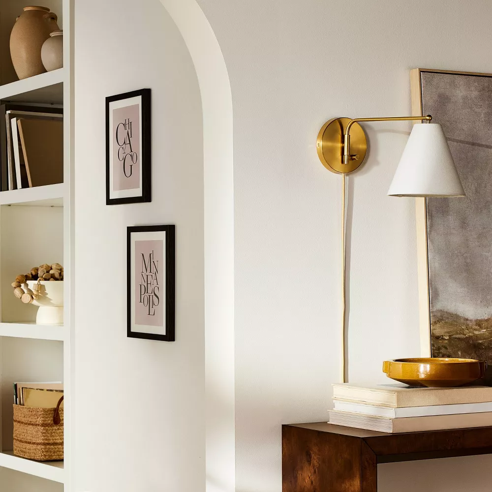 Wall Sconce with Horizontal Arm Brass - Image 4