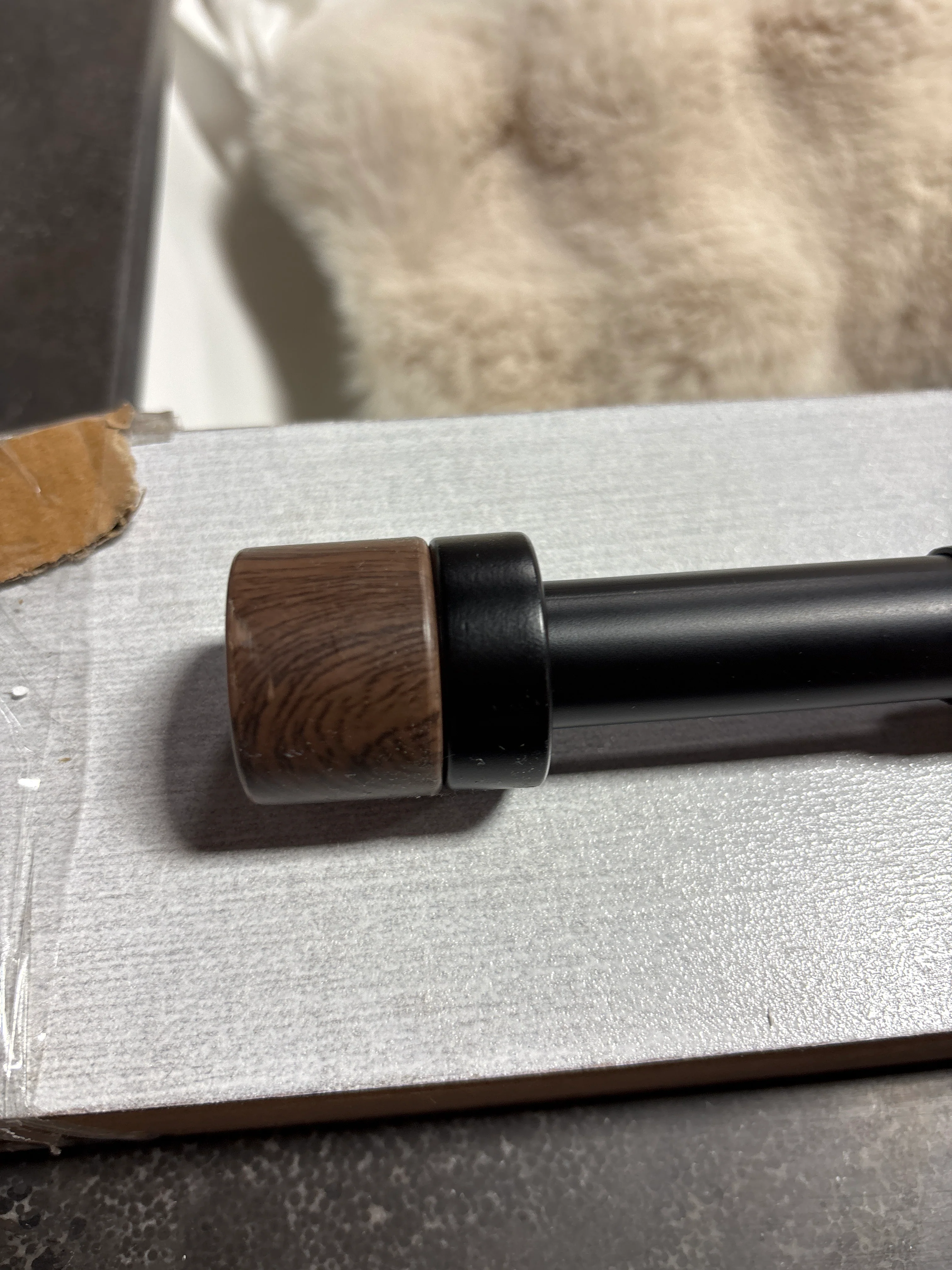 Walnut Wood Cap Curtain Rod - Black SHOWROOM ITEM 🔴 - Image 4