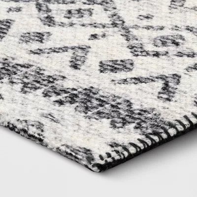 Washable Luna Aztec Diamond Printed Rug Black - 2'4"x7' - Image 4