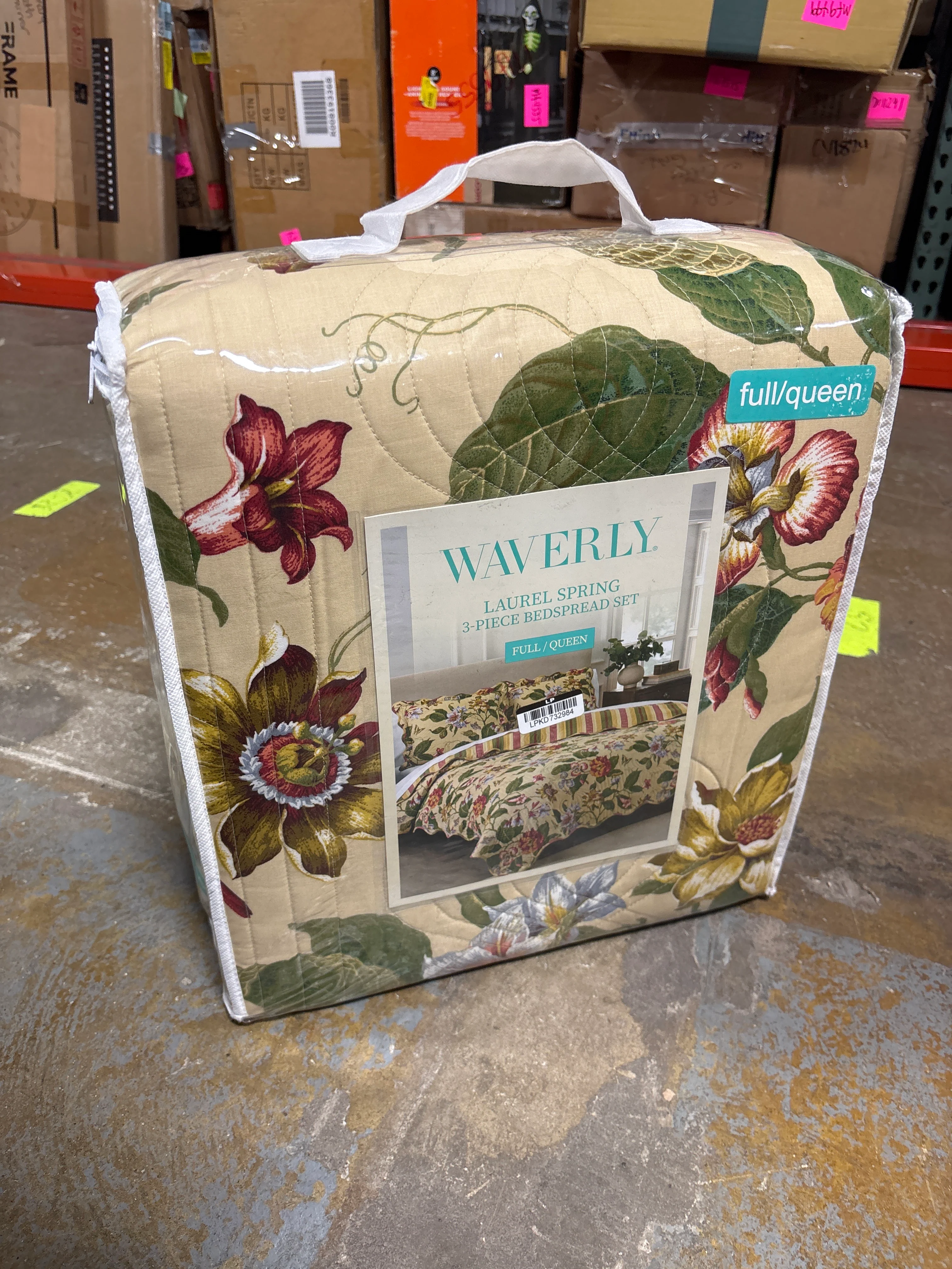 Waverly Laurel Spring 100% Cotton Quilt Set Full/Queen SHOWROOM ITEM - Image 2