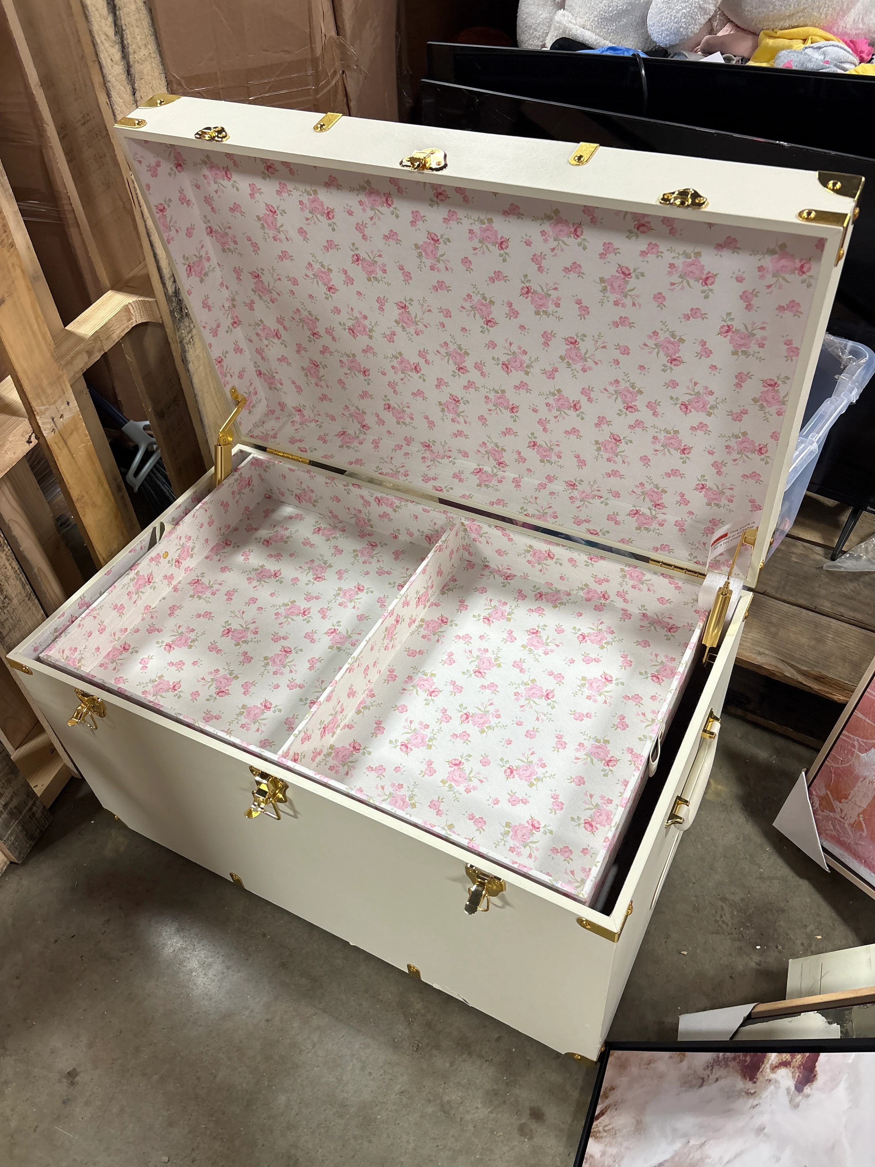 West Emory Storage Trunk Ivory SHOWROOM ITEM - Image 3