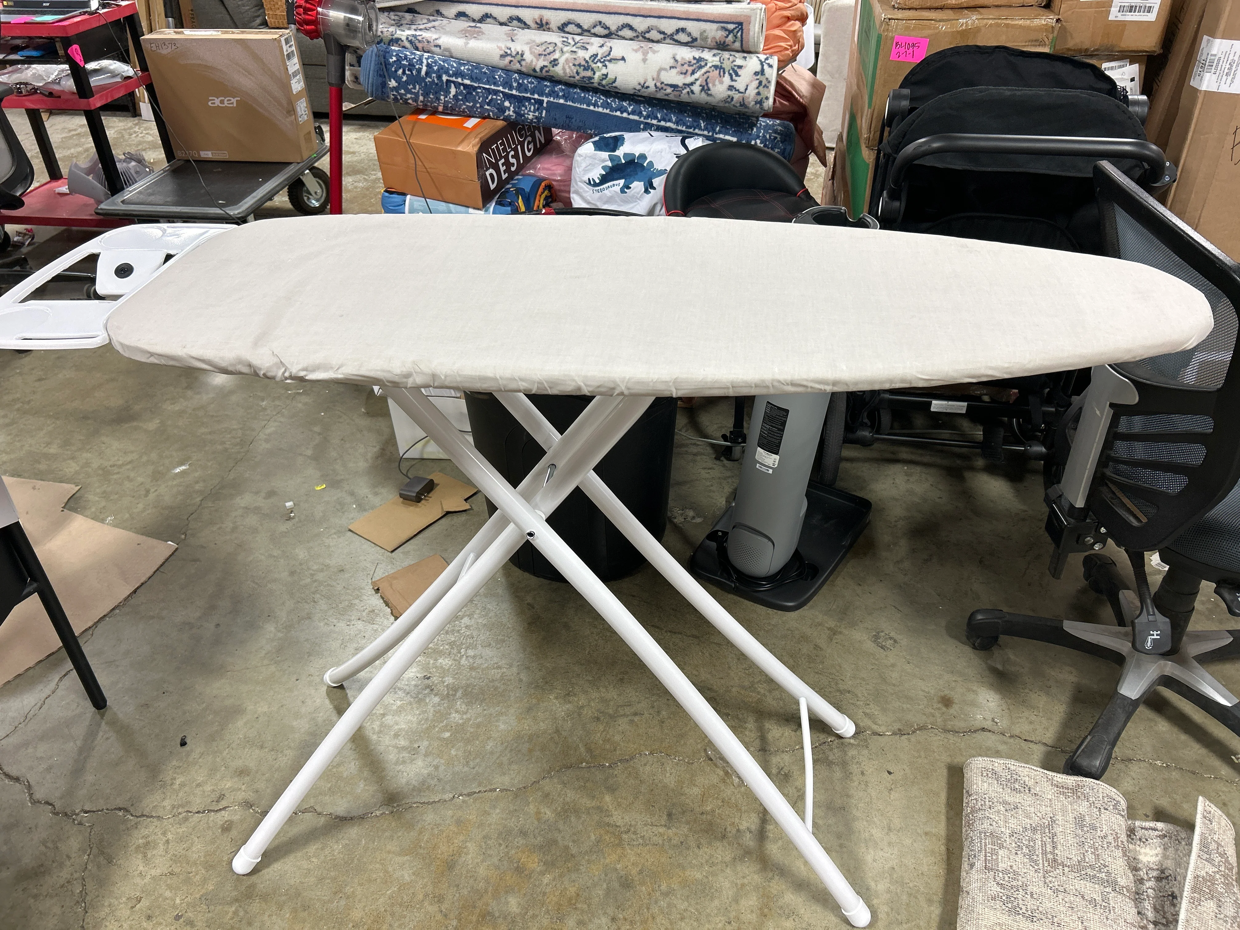 Wide Ironing Board White Metal with Creamy Chai Cover and Iron Rest - Image 5