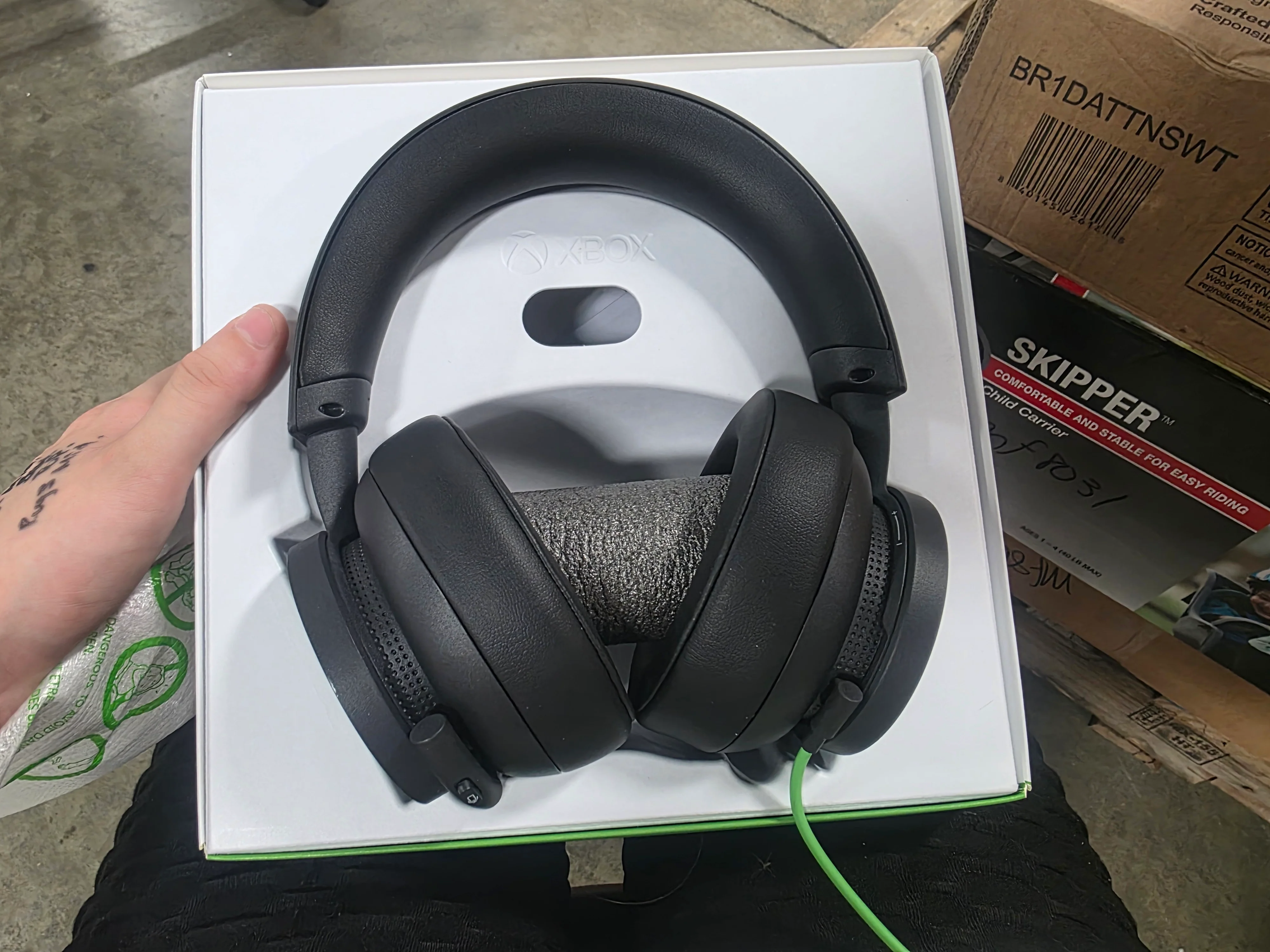 Wireless Stereo Headset - Xbox One/Series X|S/PC - Image 6