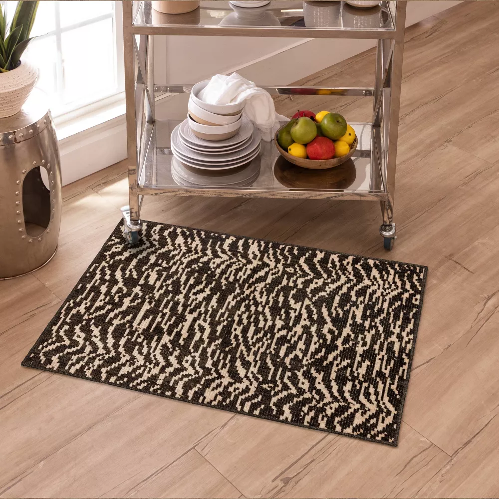 Woven Zebra Accent Rug Black/Tan - Image 5