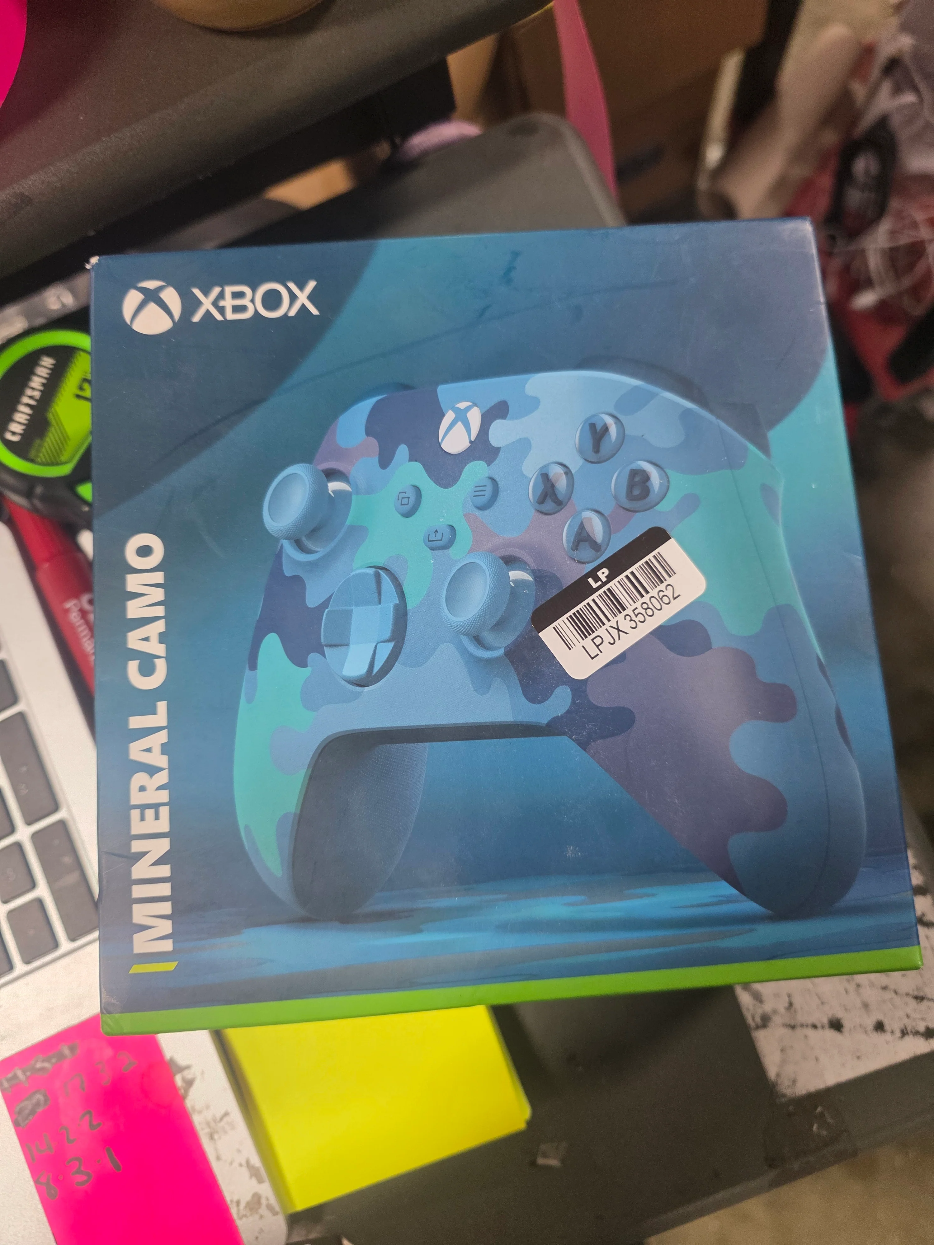 Xbox Wireless Controller - Image 7